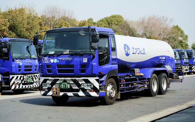 タンクローリー